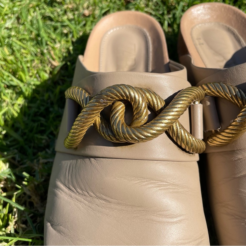 Zara Metal Link Buckle Genuine Leather Clogs Mules Sandals in Tan Size 8 - Picture 11 of 14